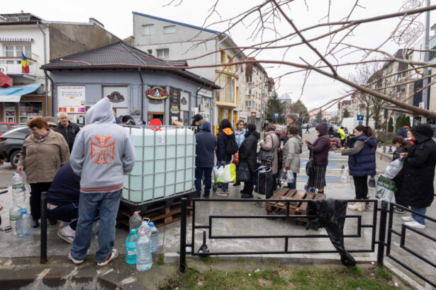 apa a revenit in cele 13 localitati din prahova afectate de criza de la paltinu dar poate fi folosita doar la igienizarea toaletelor 6936d9abc14eb
