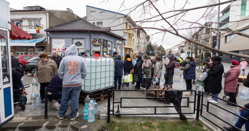 apa a revenit in cele 13 localitati din prahova afectate de criza de la paltinu dar poate fi folosita doar la igienizarea toaletelor 6936d9abc14eb