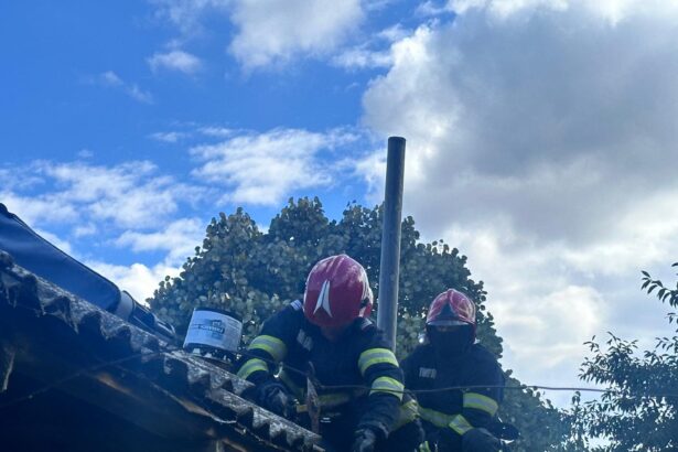 arde o casa din murfatlar intervin mai multe echipaje de pompieri 694000a567a95