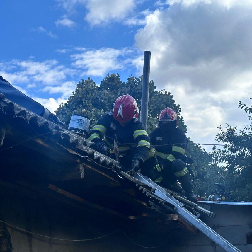 arde o casa din murfatlar intervin mai multe echipaje de pompieri 694000a567a95