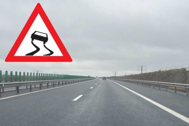 atentie soferi se circula pe carosabil umed pe autostrazile a1 a2 si a3 694b8fc389aac