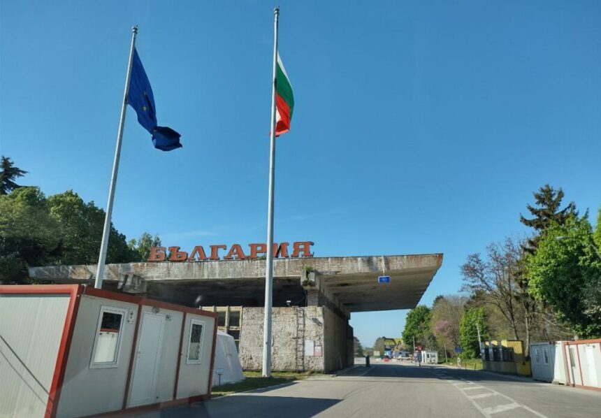 atentionare de calatorie in bulgaria trafic restrictionat temporar pentru autovehiculele de peste 12 tone pana pe 4 ianuarie 694c47a172b21