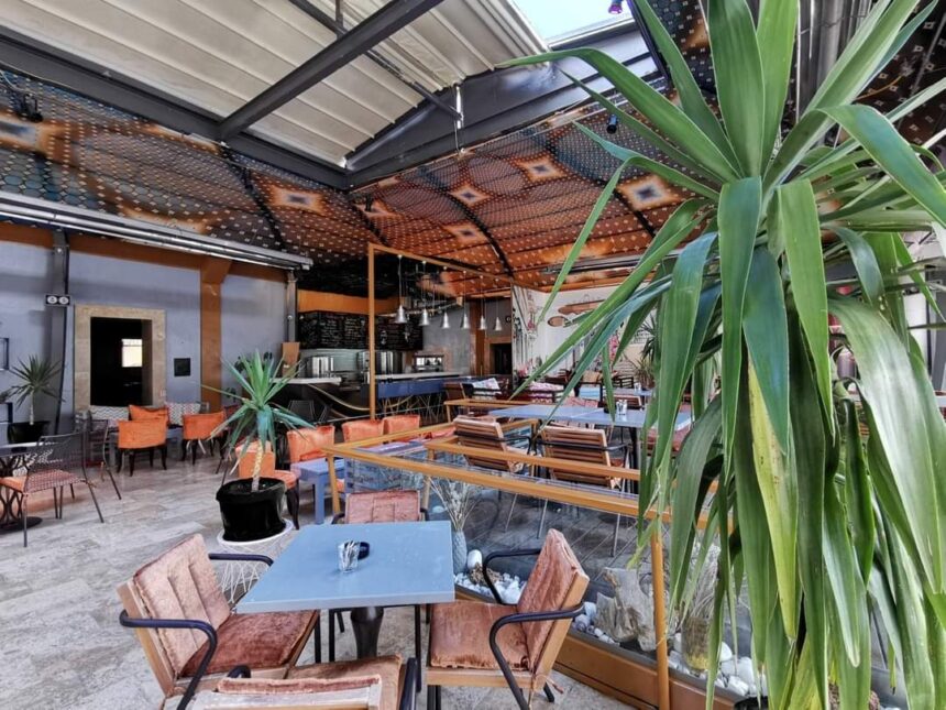 autorizatie de construire pentru lucrari de urgenta asupra unei cladiri vechi din centrul orasului 6944888b545ed