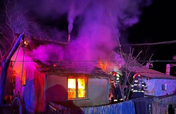 barbat decedat in urma unui incendiu in localitatea frecatei judetul tulcea 695305f08d813