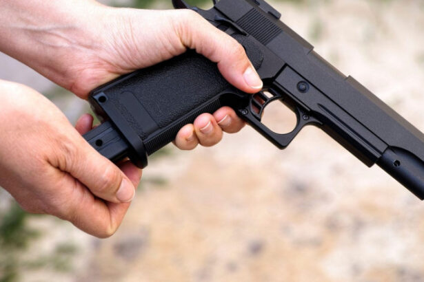 barbat nemultumit cu o arma airsoft in biroul unui executor judecatoresc din constanta 693c594e1115c