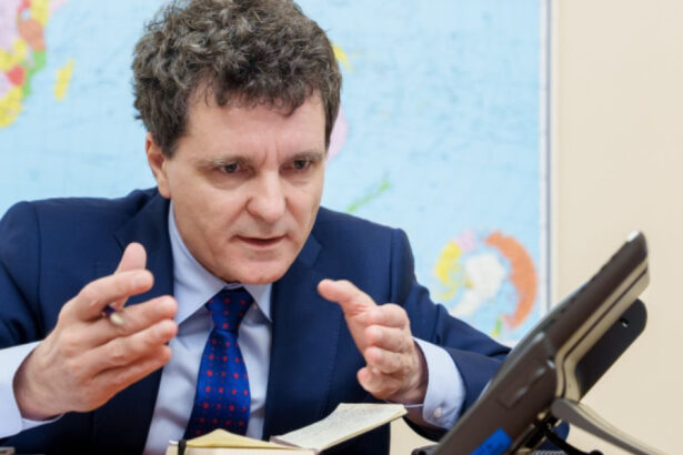 cand crede nicusor dan ca se va termina razboiul din ucraina altfel rusia va veni permanent cu pretexte 693f100be149a