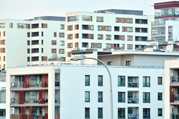 capitala contrastelor in bucuresti sunt si cele mai scumpe si cele mai ieftine cartiere din tara pretul locuintelor in marile orase 694a530b4ac28