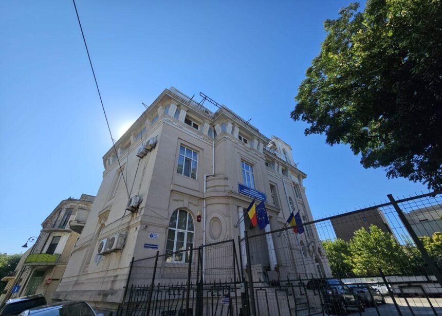 casa lescovar o fila din istoria constantei inca nu si a gasit cumparator 694fb324533de