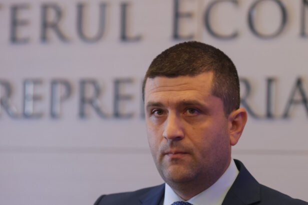 ce salariu incaseaza radu miruta ca parlamentar si ministru cazarea este platita de parlament asa e legea 69448734ad7b6