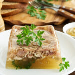 cea mai simpla reteta de piftie pentru masa de anul nou chef adi hadean explica secretul care o face perfecta nu se adauga gelatina 69536daaa71b6