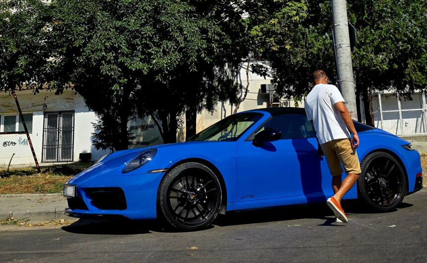 cel mai blue porsche din romania 694161ae937a5