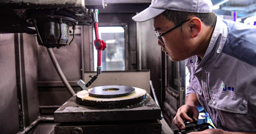 china schimba regulile in industria cipurilor cum sunt scosi din joc furnizorii de tehnologie straini reuters 6954f76942cfe