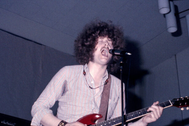 chitaristul mick abrahams membru fondator al jethro tull a murit la varsta de 82 de ani 694fc863f2450