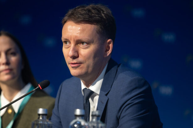 cine este politicianul roman inclus in prestigiosul top politico 10 persoane de urmarit in 2026 6938322e66c43