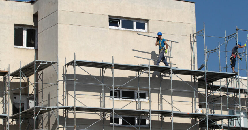 consiliul local al sectorului 1 a introdus taxa de reabilitare termica pentru blocurile anvelopate cine plateste si in ce conditii 6953f3429b96f