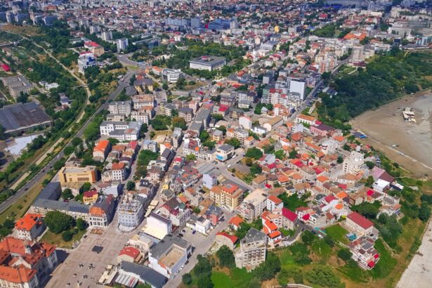 constantenii din zona pietei ovidiu nu au apa la robinete pana la pranz din cauza unei avarii 695380d4d3341