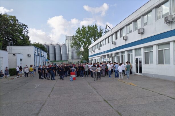 ct bus a vrut sa scoata parleala de la o fosta angajata careia ii imputa carburantul folosit in activitatile de serviciu societatea a pierdut definitiv 693a1c2f7387f