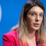 diana buzoianu va trebui sa fie facuta o analiza foarte serioasa cu privire la fake news urile care tin de securitatea nationala 69371ff4298a5