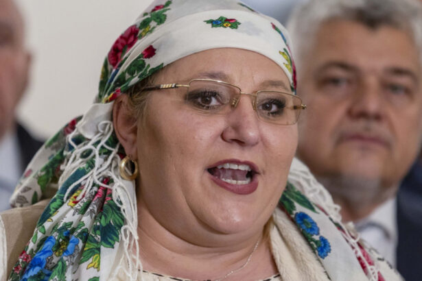 diana sosoaca vrea pace cu george simion si cere unificarea suveranistilor pol politic comun pentru preluarea puterii 694415ae13ab1