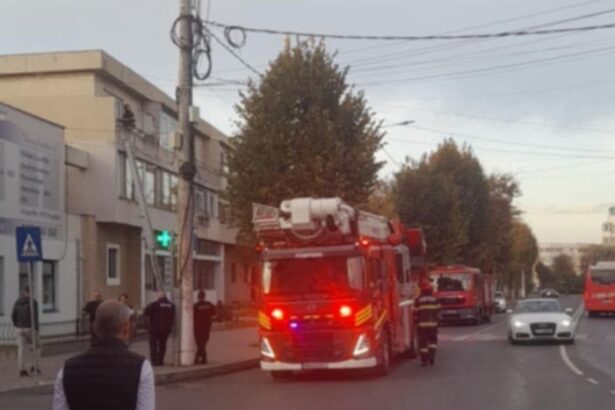 doua autoturisme s au ciocnit intr o intersectie din cernavoda au fost trimisi pompierii si ambulanta 693922d6b7e31