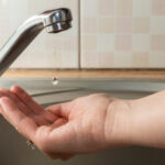 exclusiv daniel david n ai cum sa mergi la scoala fara apa potabila cat timp vor mai face copiii din localitatile afectate cursuri online 692ec2f365c06