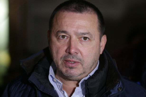 fostul deputat catalin radulescu cunoscut ca mitraliera achitat in cazul titlului de revolutionar decizia nu e definitiva 6941af787df85