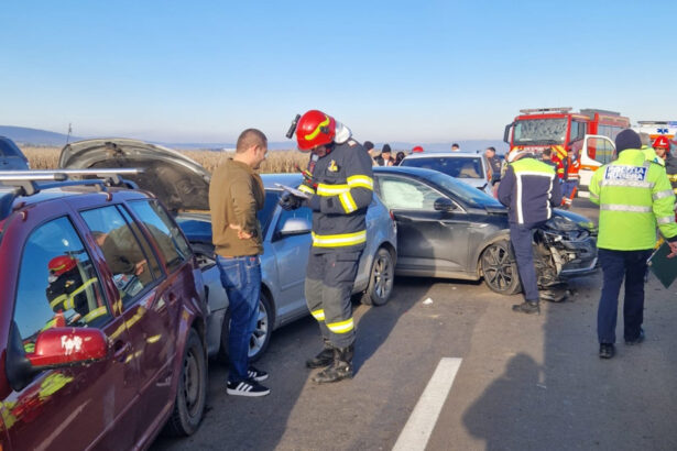 foto accident in lant pe dn11 in covasna 7 masini implicate 5 persoane printre care si un copil au fost duse la spital 6946d2511a7c3