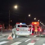 foto autoturism bmw implicat intr un accident in valu lui traian la o trecere de pietoni 694ae80f78b02