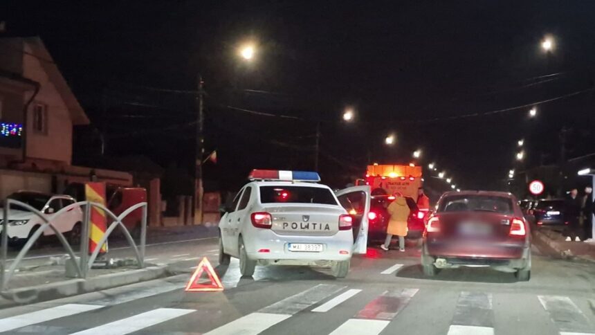 foto autoturism bmw implicat intr un accident in valu lui traian la o trecere de pietoni 694ae80f78b02