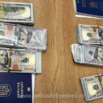 foto ce au patit doua ucrainence care au incercat sa treaca granita cu 60 000 de dolari ascunsi in incaltaminte 694bc784e4be5