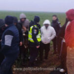 foto migranti din zona orientului mijlociu care au intrat fraudulos in romania au fost descoperiti de politistii din constanta 694e78c312d48