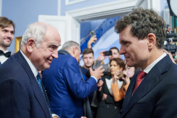 foto nicusor dan intalnire la londra cu fiul lui ion ratiu un reper de implicare civica pentru romania 694fca0436f87