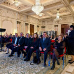 foto reprezentantii udttmr condusi de gelil erseghep au particiat la celebrarea zilei minoritatilor nationale la palatul parlamentului 69439d443e330