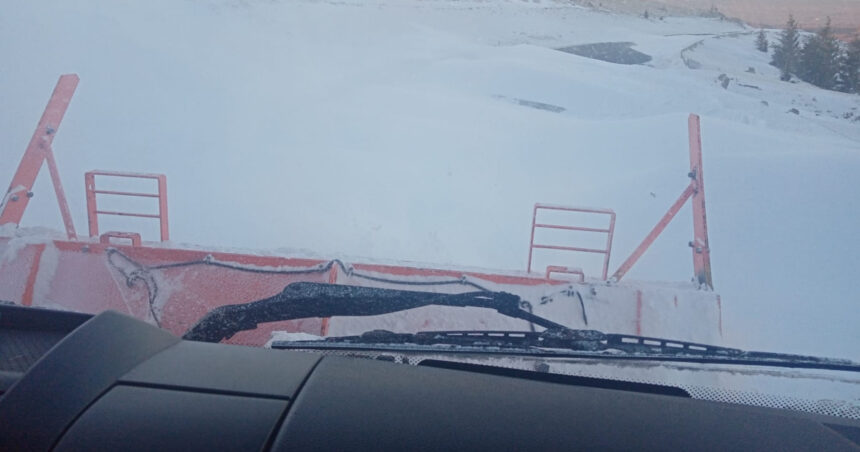 foto transalpina a fost redeschisa luni circulatiei dupa ce drumul a fost inchis din cauza viscolului 69527b1b1001f