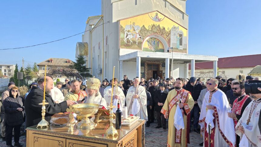 foto video 100 de ani de la sosirea aromanilor in romania a fost inaugurat monumentul comemorativ din palazu mare 693d3a7faddaa