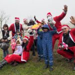 foto video membri ai grupului atv off road constanta au adus bucuria craciunului in familiile nevoiase din toate satele comunei lipnita 69496c6b2b4ab