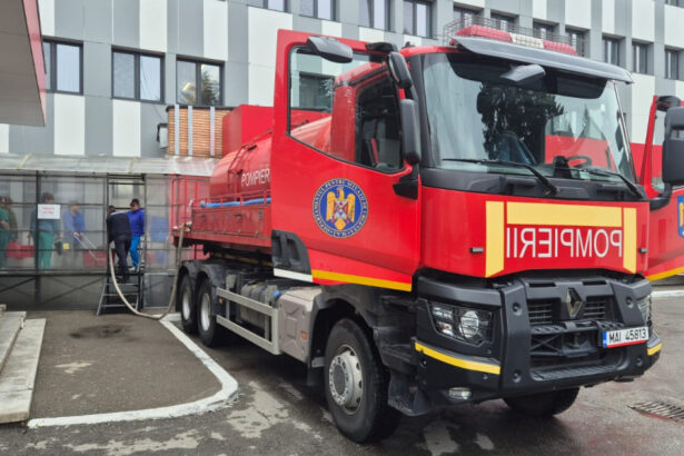 igsu continua actiunile de sprijin in prahova si dambovita dupa intreruperea alimentarii cu apa autospeciale trimise din alte judete 692db7c03f0ce