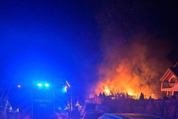 incendiu la o casa din harsova de la ce a pornit focul 6952ed3b3089a