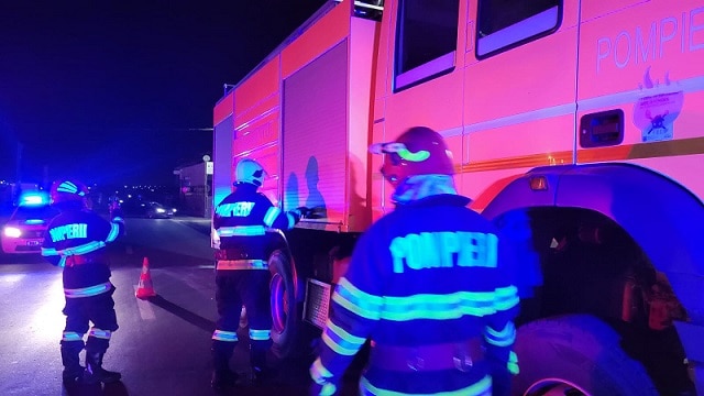incendiu violent la o casa din pecineaga cinci persoane s au autoevacuat 6937cde688733