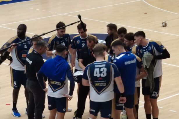 incredibil csm constanta a remizat cu u cluj dupa ce a avut un avans de 7 goluri 692cce42de96e