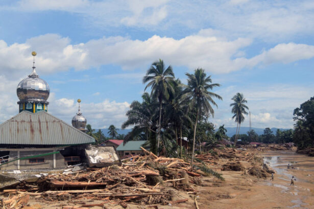 indonezia renunta la artificiile de anul nou in semn de solidaritate cu victimele inundatiilor devastatoare 695257fd816ef