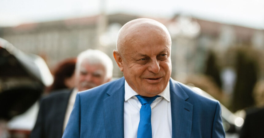 instanta a respins cererea fostului sef romsilva teodor tigan trebuie sa dea inapoi bonusul de pensionare de 100 000 de euro 693c313b5b431