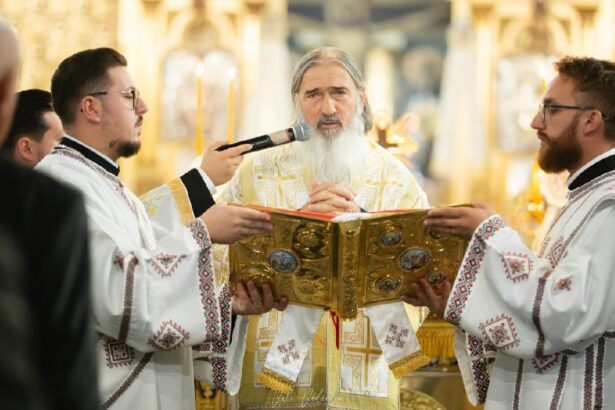 ips teodosie prezent la biserica sfantul gheorghe din palazu mare la inaugurarea monumentului comemorativ cadrilater 100 6939a8796684c