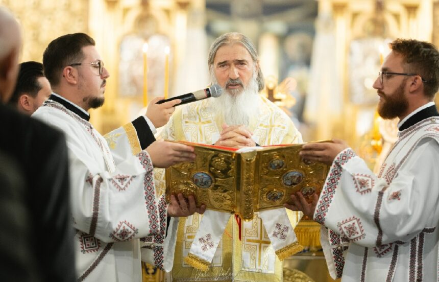 ips teodosie prezent la biserica sfantul gheorghe din palazu mare la inaugurarea monumentului comemorativ cadrilater 100 6939a8796684c