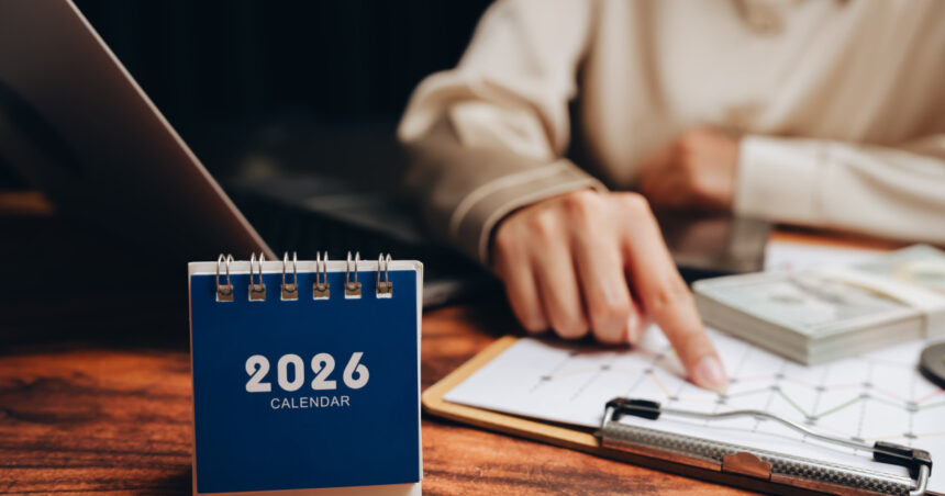 libere legale in 2026 cinci zile nelucratoare in ianuarie pentru angajati calendar complet al minivacantelor pe tot parcursul anului 6953bb0320376