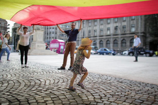 marea majoritate a romanilor 882 declara ca iubesc romania si sunt mandri de tara lor sondaj inscop 692d5fffdefa4