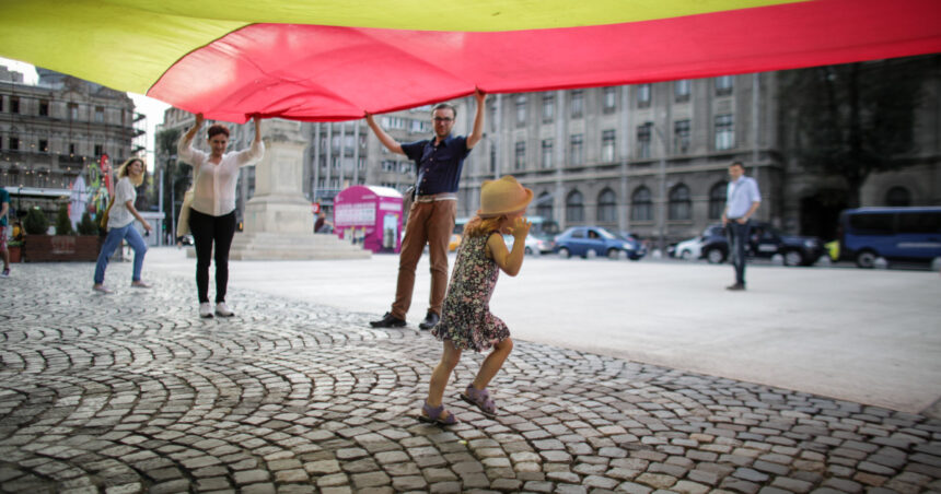 marea majoritate a romanilor 882 declara ca iubesc romania si sunt mandri de tara lor sondaj inscop 692d5fffdefa4