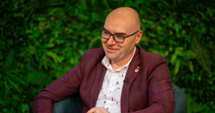 mihai razvan moraru candidatul sustinut de pnl si usr la sefia consiliului judetean buzau am votat pentru sperantele buzoienilor 69354c8f35393