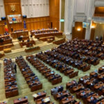 motiunea de cenzura impotriva guvernului bolojan va fi dezbatuta si votata astazi in parlament 693fae563c9ed
