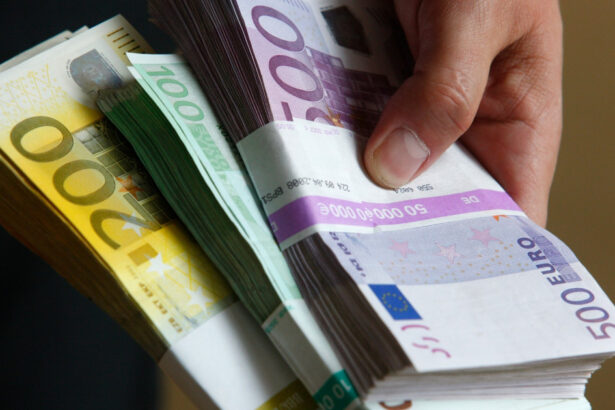 motivul pentru care romania nu poate implementa conceptul de golden visa avize negative pe banda rulanta pentru un proiect retras 6938128ac54de